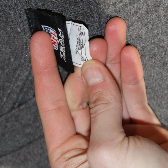 Indianapolis Colts Official NFL apparel Me… - Picture 4 of 5